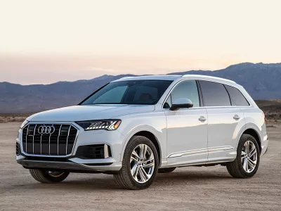 Dịch vụ thay Kính chắn gió xe Audi Q7 tận nơi