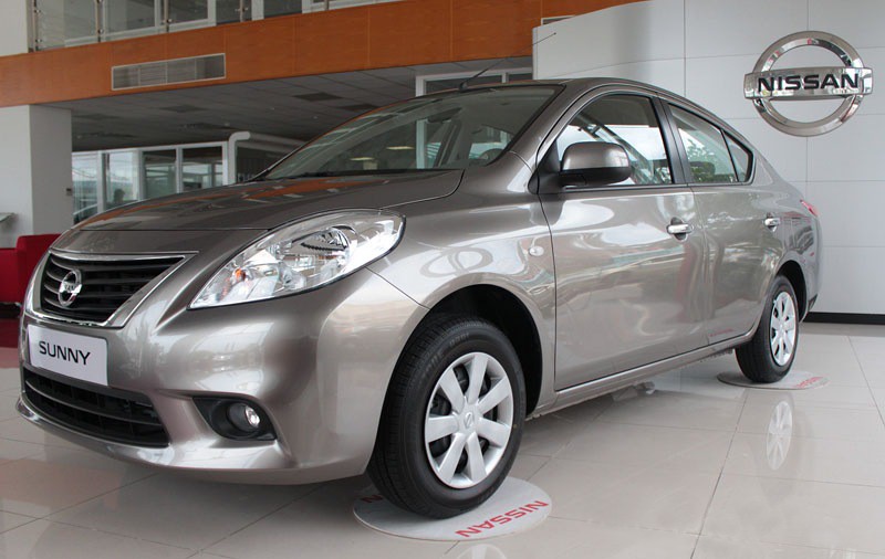 Chuyên THAY KÍNH ÔTÔ XE TẢI tận nơi Giá rẻ