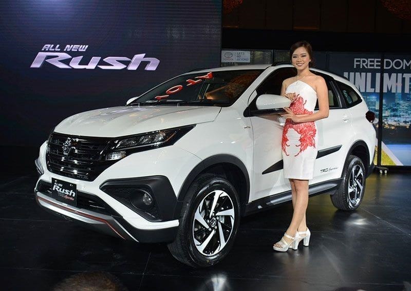 Chuyên THAY KÍNH ÔTÔ XE TẢI tận nơi Giá rẻ