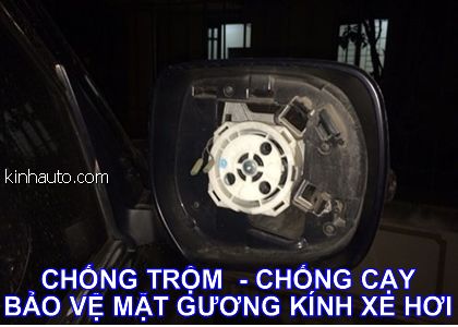 baove-chong-trom-mat-guong-kinh-xe-hoi-o-to