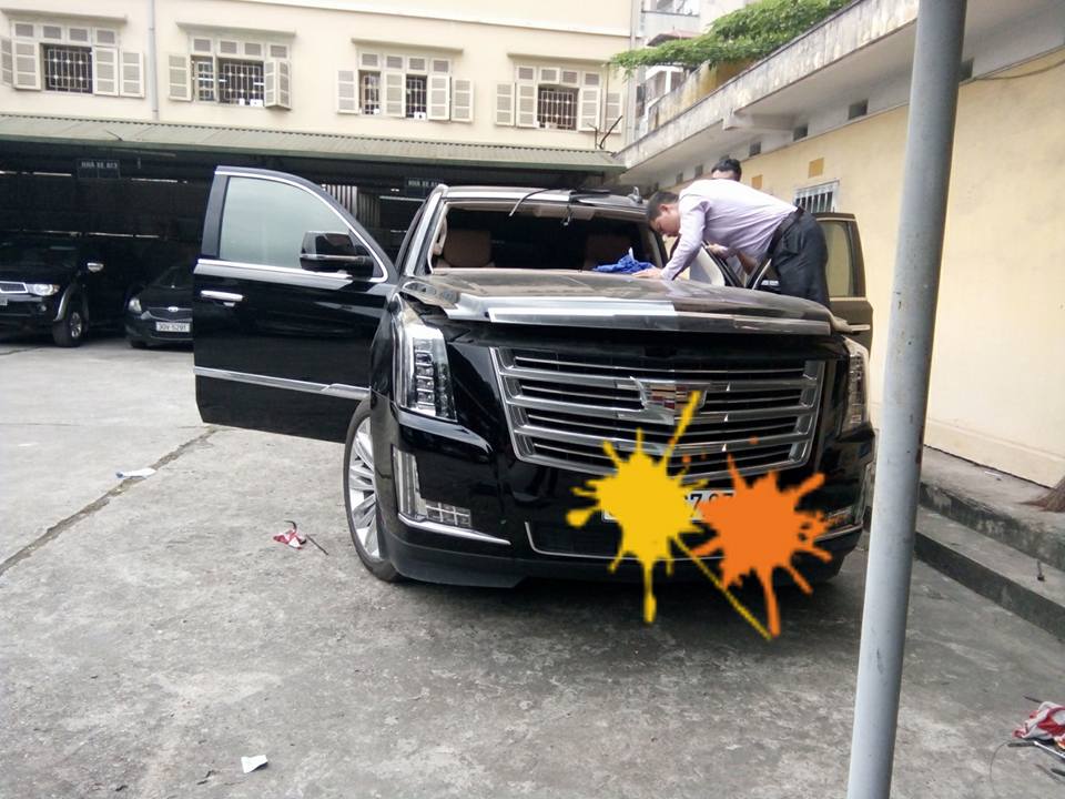 thay kính xe hơi