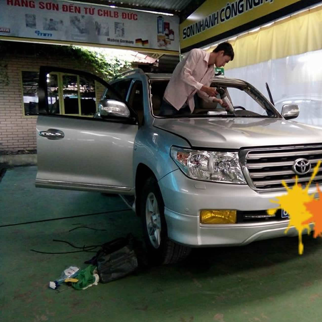 thay kính xe hơi