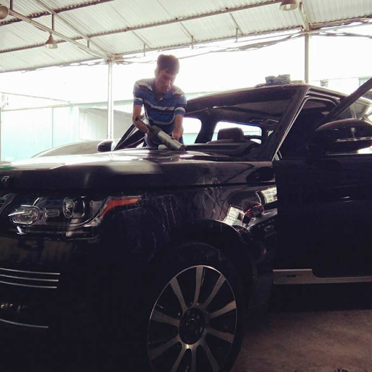 thay kính xe hơi