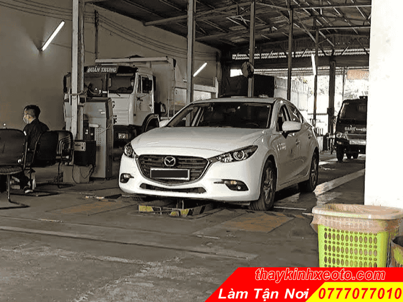 THAY KÍNH XE Ô TÔ TẬN NƠI 13 THAY KÍNH XE Ô TÔ xe vios tận nơi