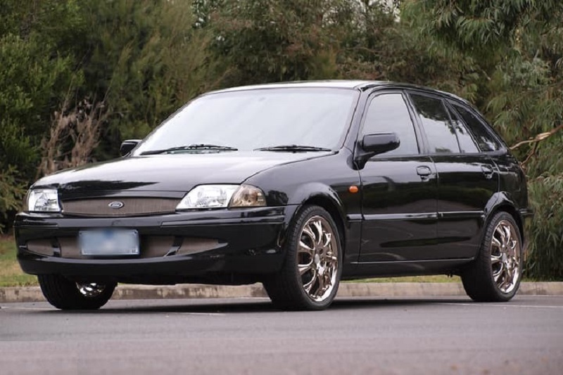 Chuyên THAY KÍNH XE ô tô tận nơi