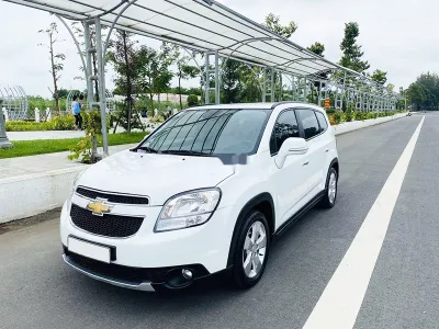 Thay Kính Ô tô Chevrolet Orlando tận nơi