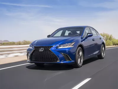 Thay Kính Ô tô Lexus ES 300 tận nơi