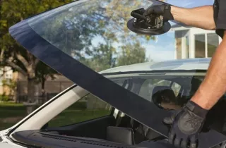 Thay KÍNH Ô tô tận nơi