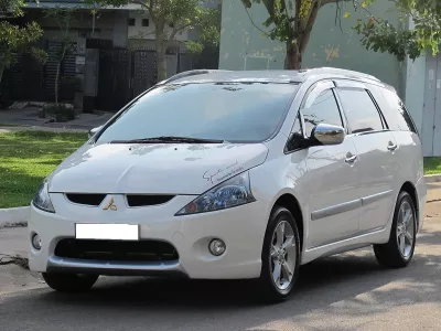 Thay KÍNH Ô tô Mitsubishi Grandis tận nơi