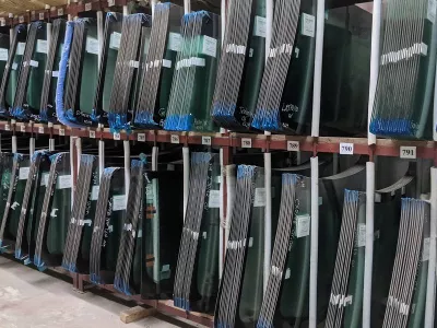 Thay KÍNH Lái Chắn Gió Trước Xe ô tô Chevrolet Aveo