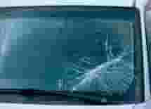 Kính xe Kia Carnival 7chỗ 