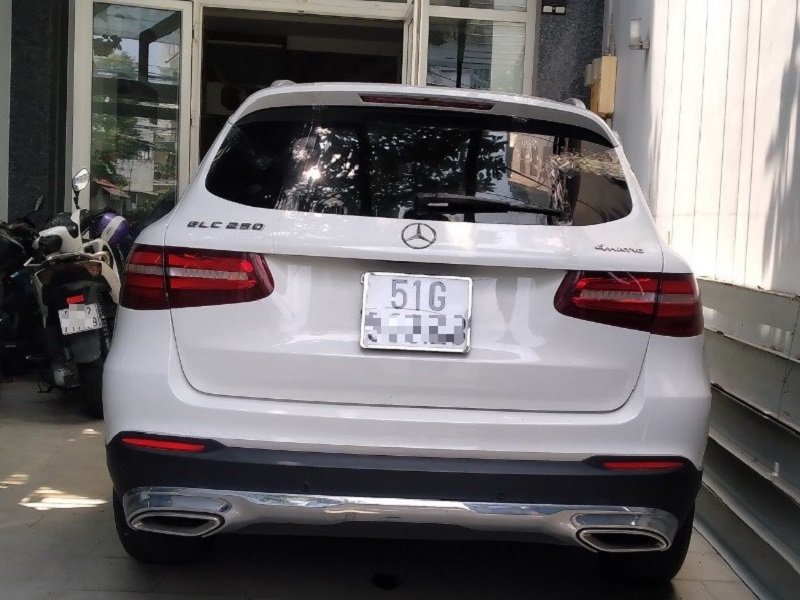 Thay KÍNH chắn gió ô tô, Thay KÍNH lái trước Ô tô Giá Rẻ Thay KÍNH Lái Chắn Gió Trước Xe ô tô Isuzu Dmax