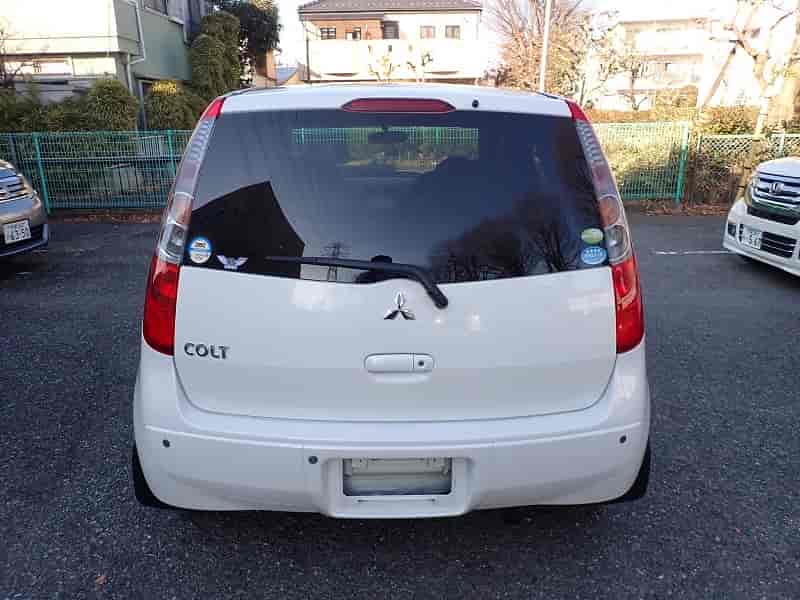 THAY Kính chắn gió sau xe Mitsubishi Colt