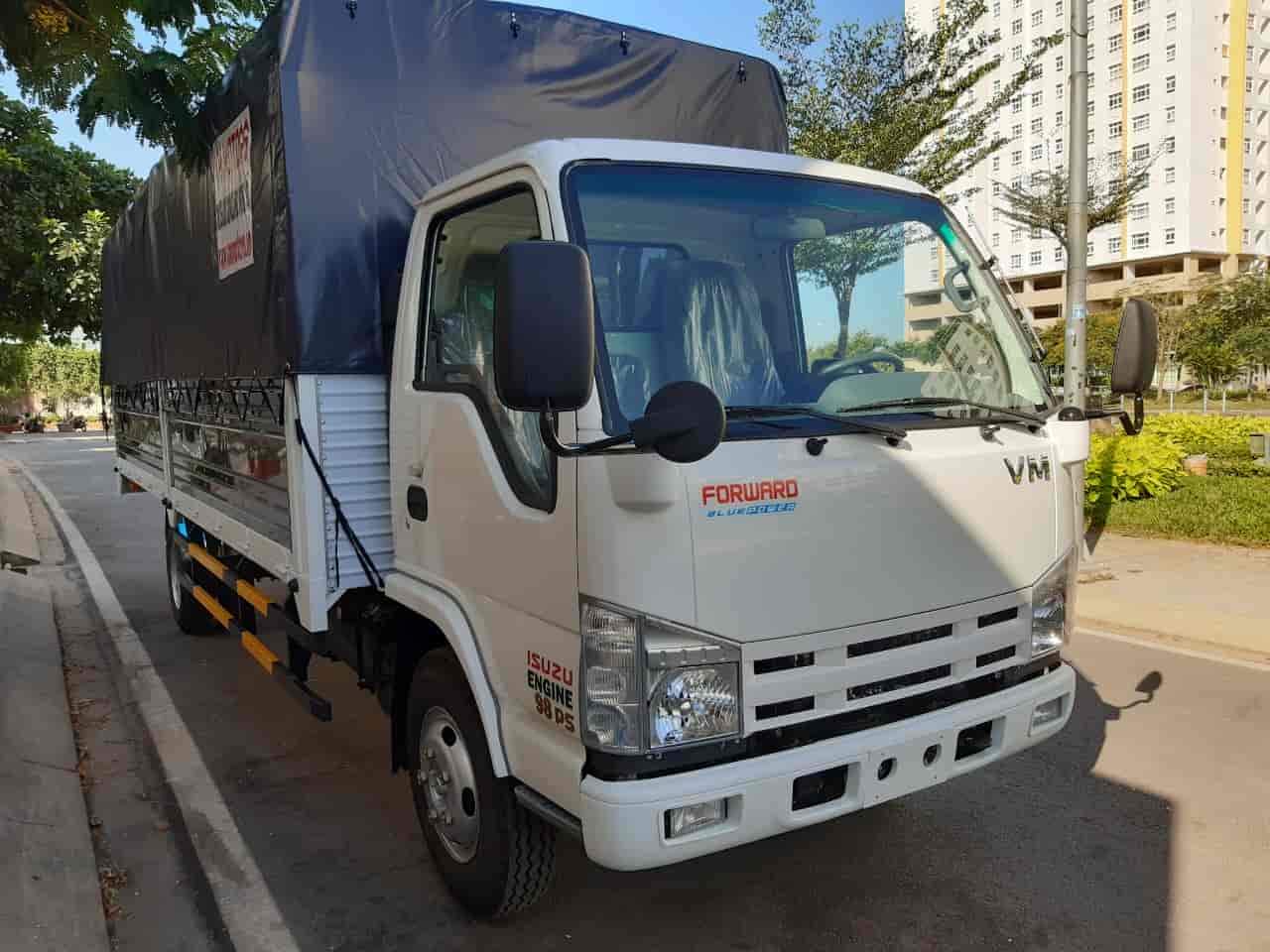 Thay KÍNH chắn gió ô tô, Thay KÍNH lái trước Ô tô Giá Rẻ Thay KÍNH xe ô tô tải Isuzu 1.9 tấn tận nơi
