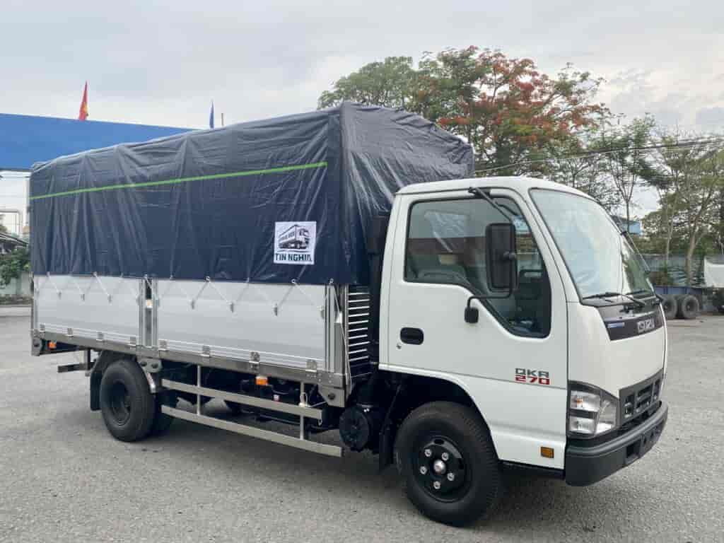Thay KÍNH chắn gió ô tô, Thay KÍNH lái trước Ô tô Giá Rẻ Thay KÍNH xe ô tô tải Isuzu 2.4 tấn tận nơi