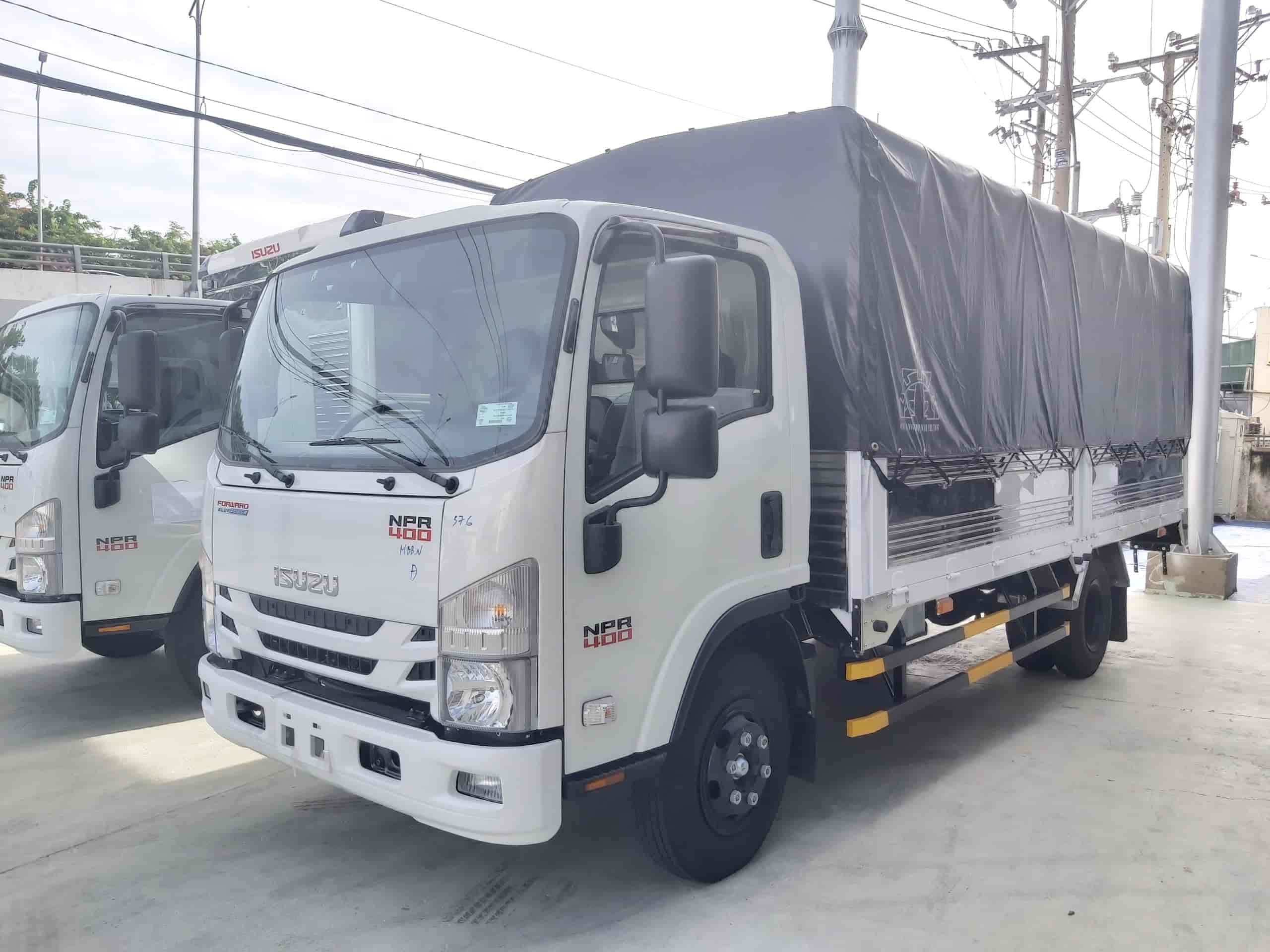 Thay KÍNH chắn gió ô tô, Thay KÍNH lái trước Ô tô Giá Rẻ Thay KÍNH xe ô tô tải Isuzu 5 tấn tận nơi