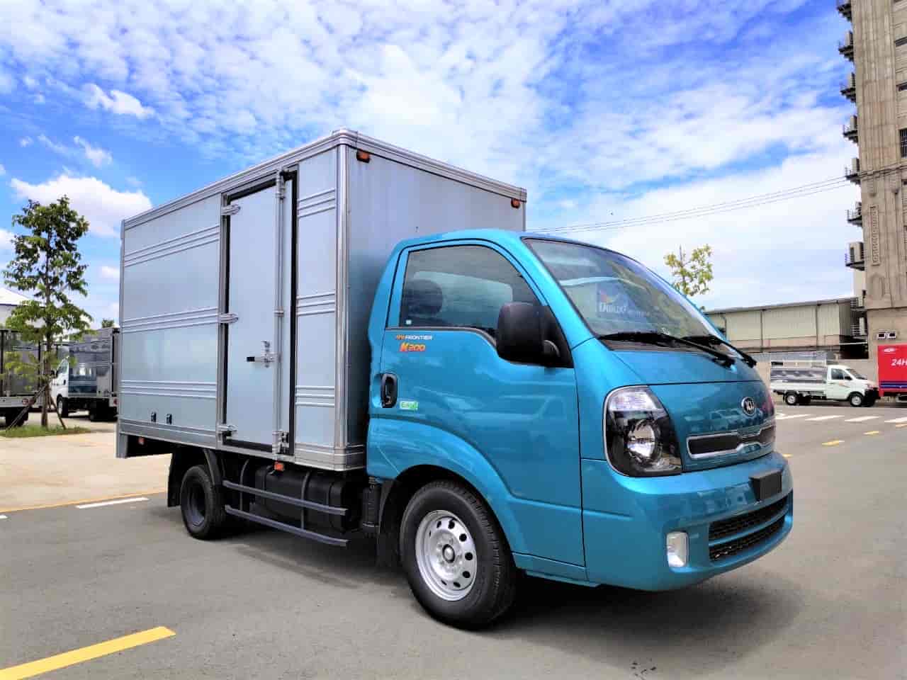 Thay KÍNH chắn gió ô tô, Thay KÍNH lái trước Ô tô Giá Rẻ Thay KÍNH xe ô tô tải KIA 1 tấn tận nơi