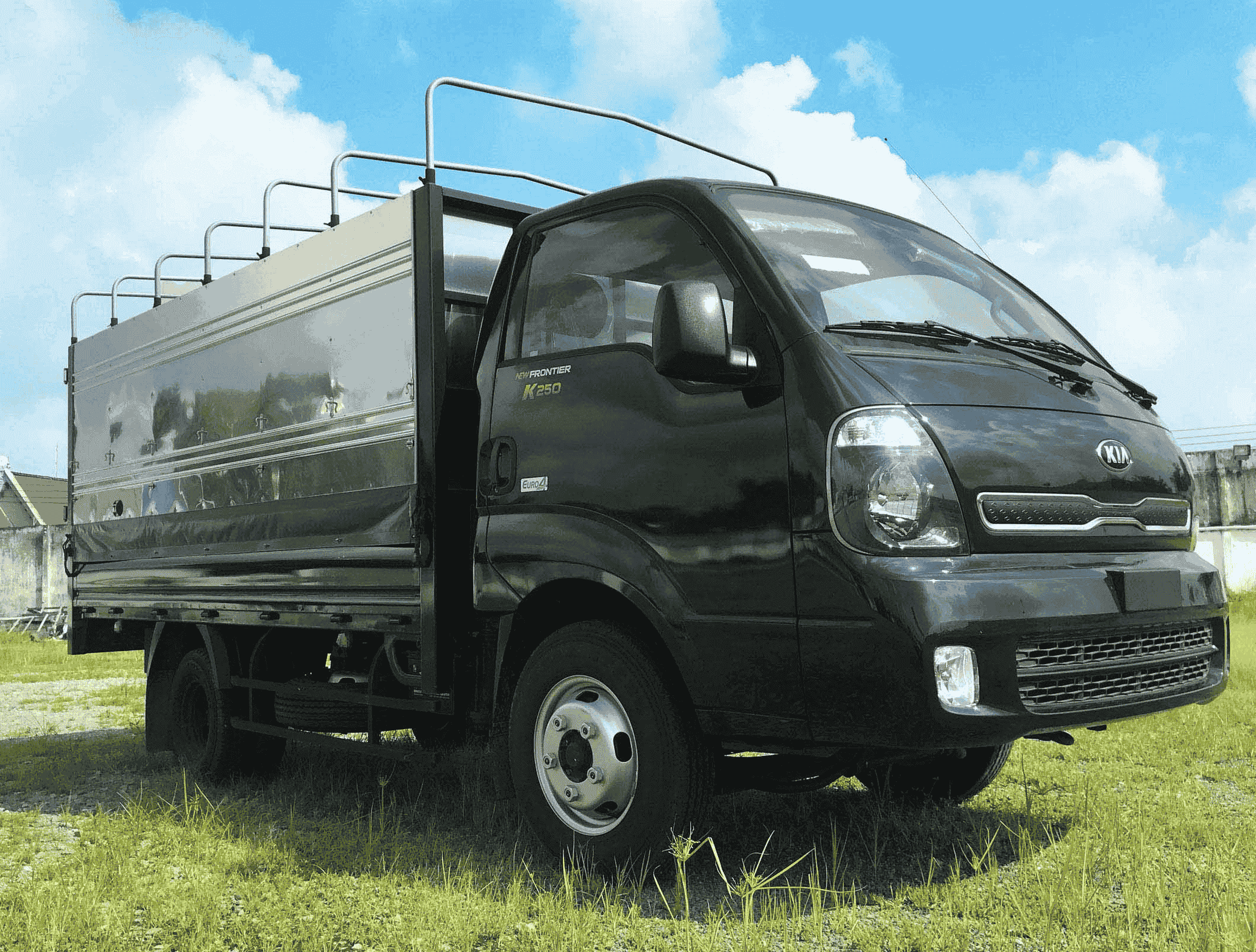 Thay KÍNH chắn gió ô tô, Thay KÍNH lái trước Ô tô Giá Rẻ Thay KÍNH xe ô tô tải KIA K250 tận nơi