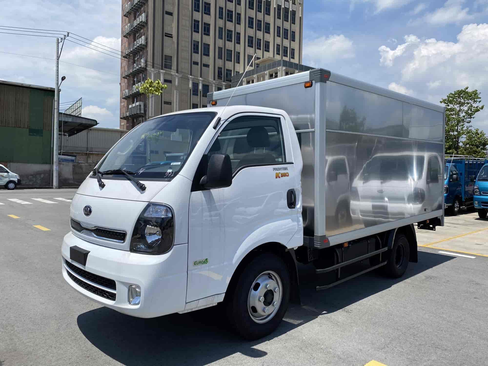 Thay KÍNH chắn gió ô tô, Thay KÍNH lái trước Ô tô Giá Rẻ Thay KÍNH xe ô tô tải KIA 1.4 tấn tận nơi