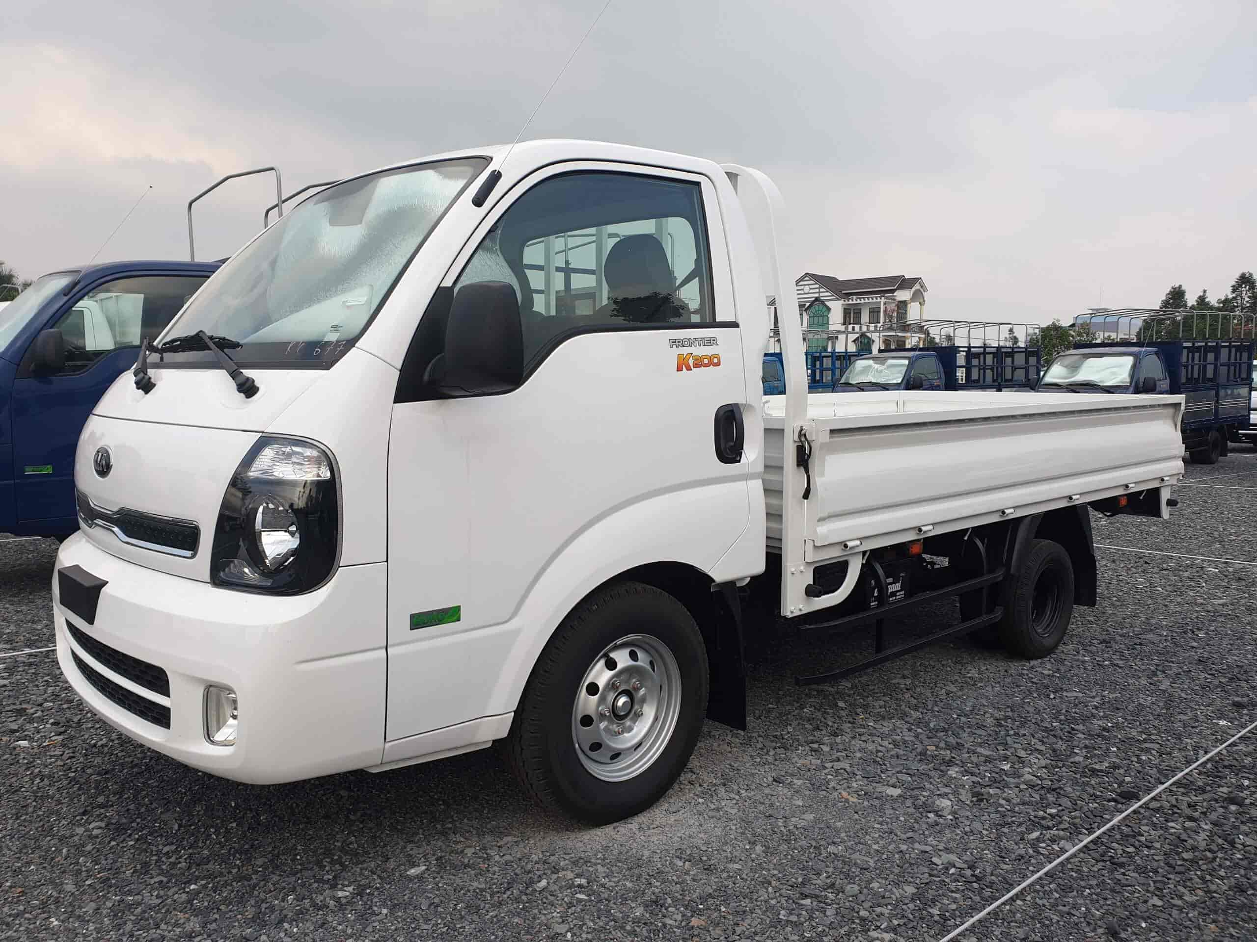 Thay KÍNH chắn gió ô tô, Thay KÍNH lái trước Ô tô Giá Rẻ Thay KÍNH xe ô tô tải KIA 1.9 tấn tận nơi