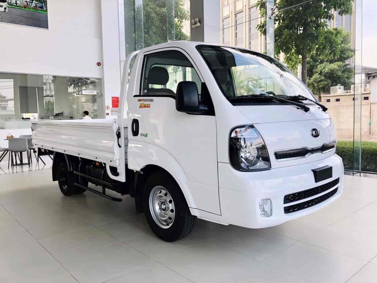 Thay KÍNH chắn gió ô tô, Thay KÍNH lái trước Ô tô Giá Rẻ Thay KÍNH xe ô tô tải KIA 1.9 tấn tận nơi