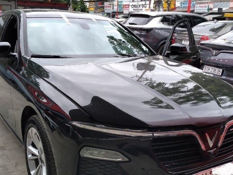 Thay KÍNH chắn gió ô tô, Thay KÍNH lái trước Ô tô Giá Rẻ Thay KÍNH Lái Chắn Gió Trước Xe ô tô Mercedes Benz E300